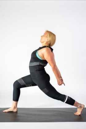 Crescent High Lunge – Shoulers-Chest Opener