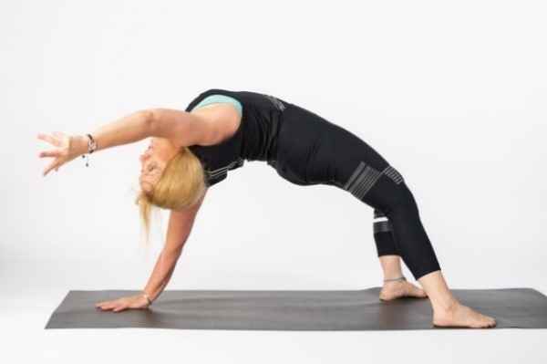 Wild Thing - Camatkarasana