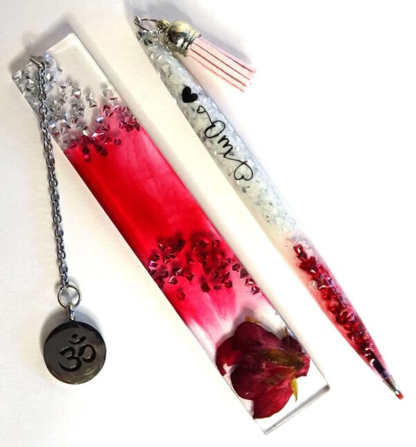 OM Bookmark and Pen, Bookmark Epoxy Resin, OM Pendant. OM Pen. Yogis Best Gifts, Gifts For Yoga Lovers.