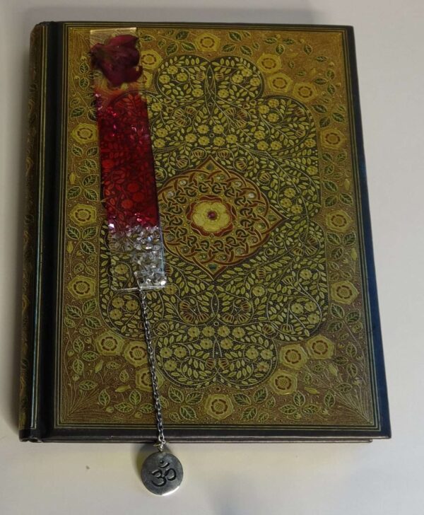 OM Bookmark and Pen, Bookmark Epoxy Resin, OM Pendant. OM Pen. Yogis Best Gifts, Gifts For Yoga Lovers.