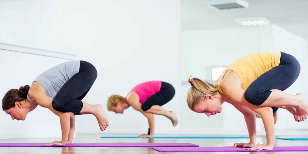 Crane Pose Yoga, Bakasana, Kakasana